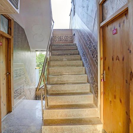 Umen Hotel Nearest Sector 66 Нойда Екстер'єр фото